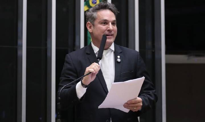 Comissão aprova projeto que facilita permissão para construção de barragens para irrigação