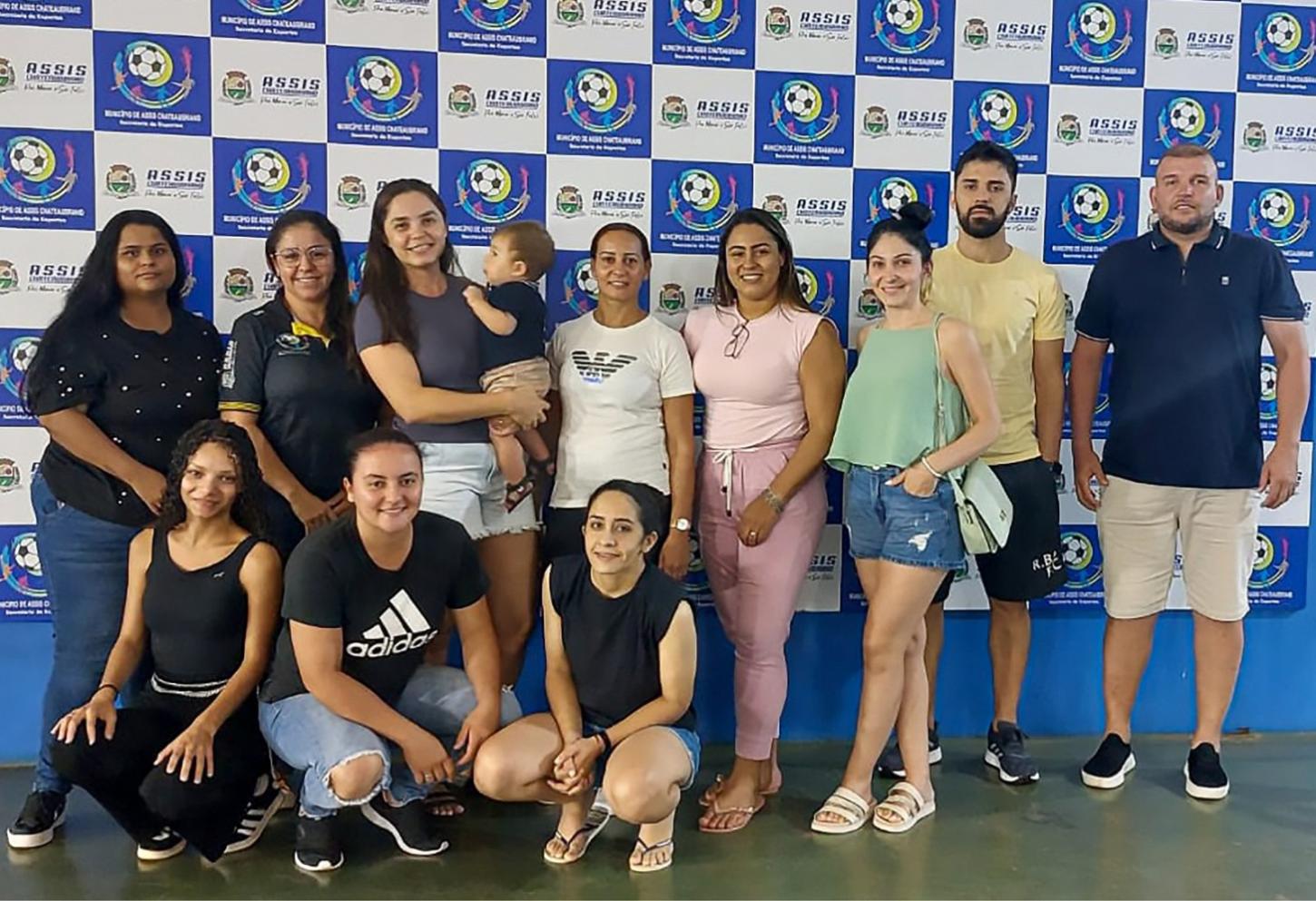 Município se prepara para competições de Voleibol Misto e Futsal Feminino