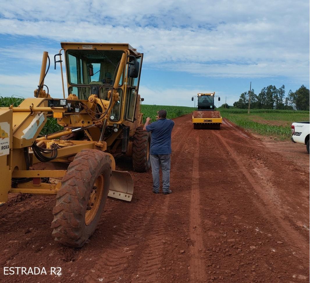 Prefeitura investe em melhorias das estradas rurais do município