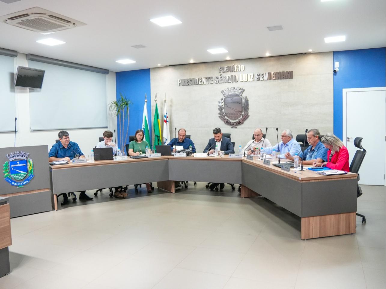 Câmara discute pré-natal, infraestrutura e fiscalização de contratos