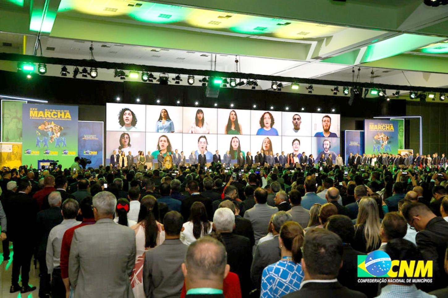 Oeste do Paraná marca presença na 26ª Marcha dos Prefeitos em Brasília