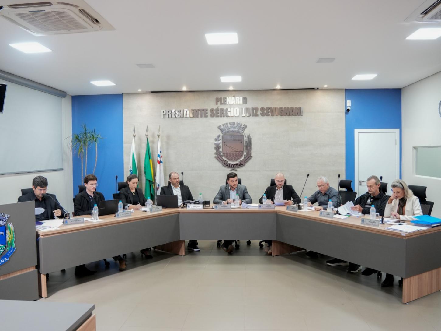 Câmara aprova mais de R$ 3 milhões para obras e analisa novas propostas