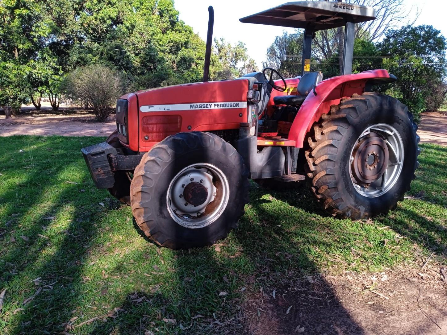 Trator Massey Ferguson é furtado em Nova Santa Rosa