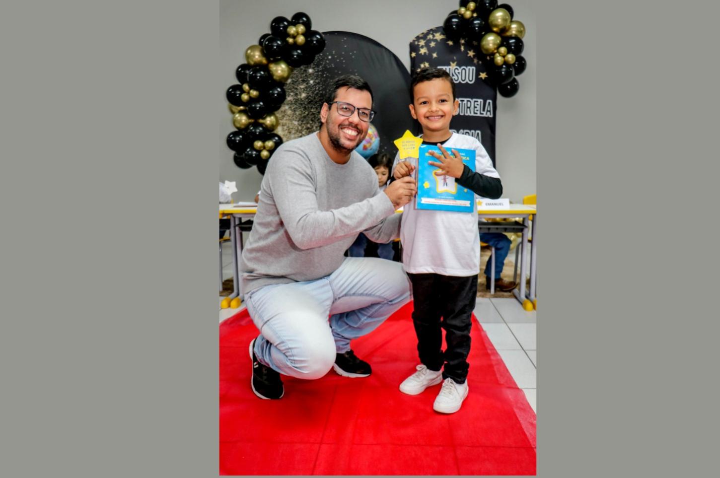 Crianças de Xambrê escrevem e ilustram seus próprios livros