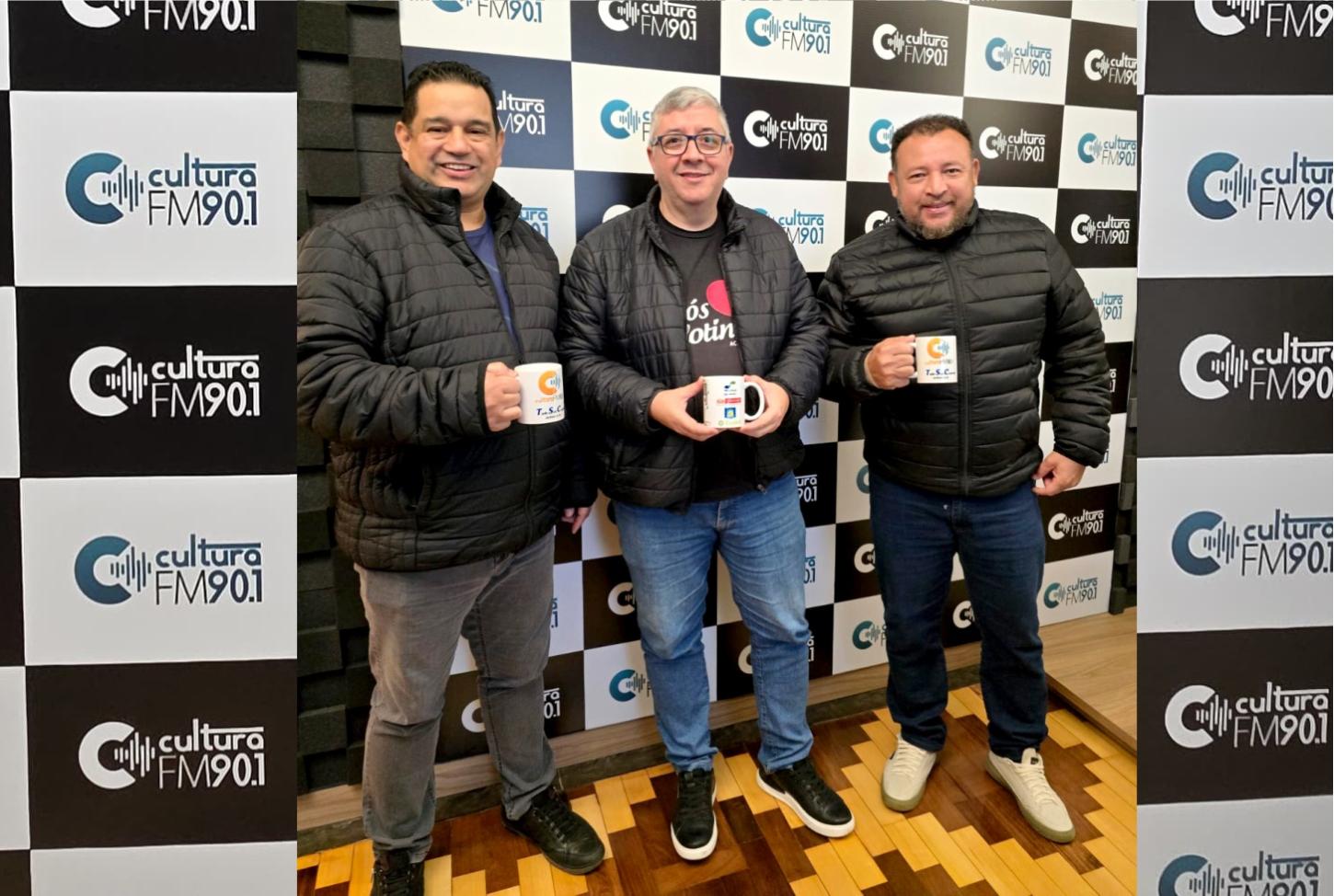 Jackson Luiz completa 22 anos na Rádio Cultura FM