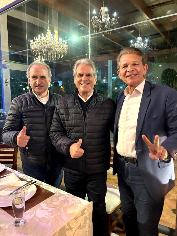 Luiz Ernesto marca presença em encontro regional do PL