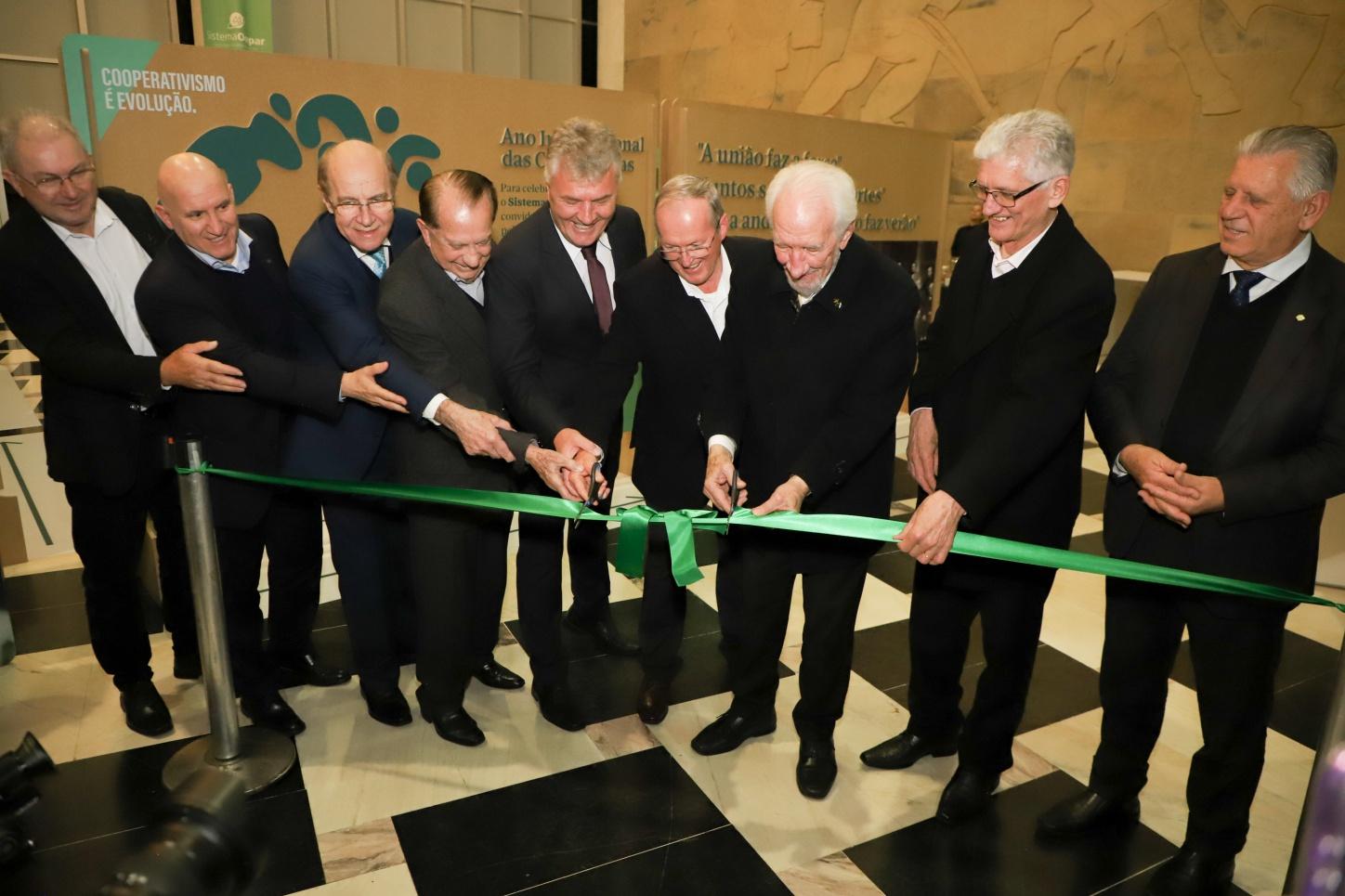 Modelo reconhecido pela ONU, cooperativismo do Paraná é celebrado no Palácio Iguaçu