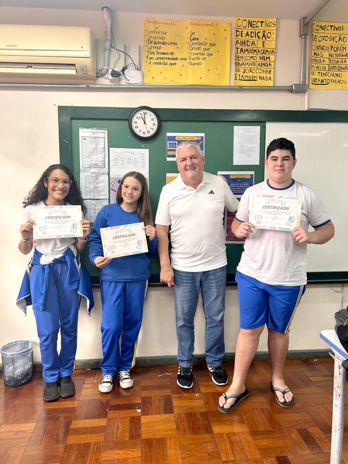 Alunos do Colégio Zardo se destacam em simulação do Saeb em Palotina