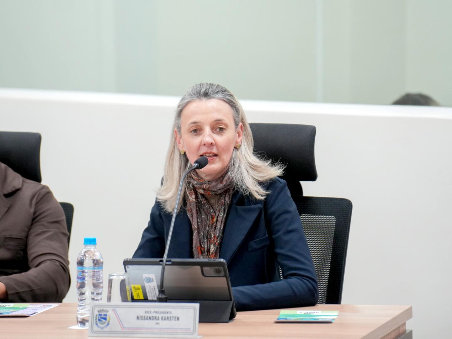 Nissandra propõe apoio psicológico a famílias vítimas de feminicídio