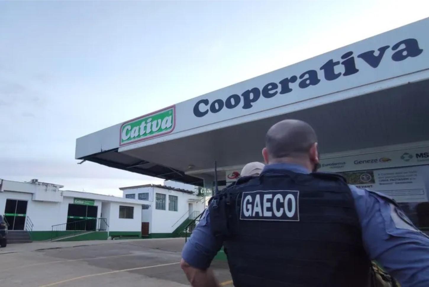 Ex-diretores de cooperativa firmam acordo para devolver R$ 18 milhões desviados