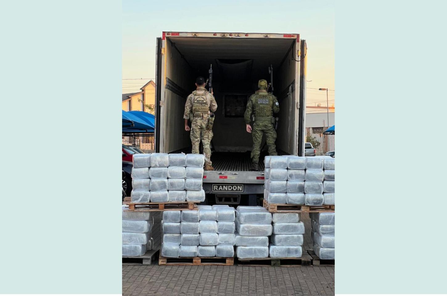 PF e PM apreendem três toneladas de maconha em Palotina