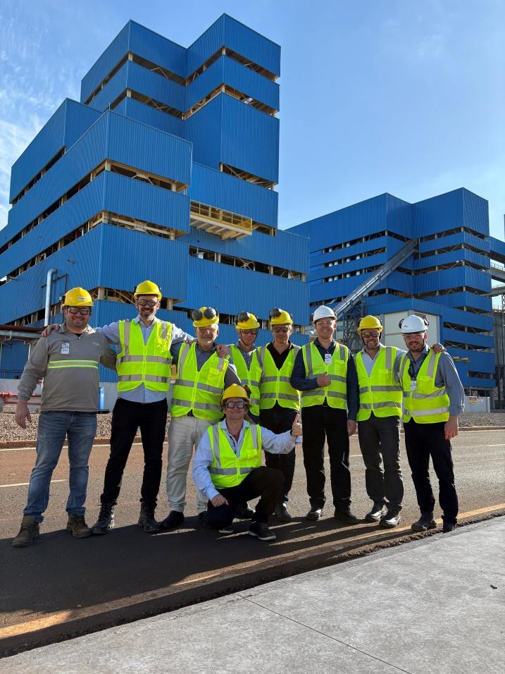 Argentinos visitam esmagadora de soja