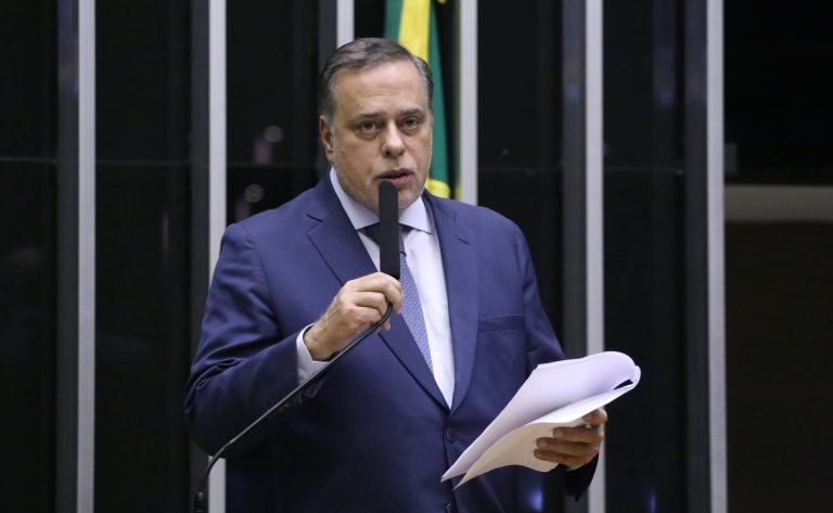 Comissão aprova contagem de prazos criminais em dias úteis