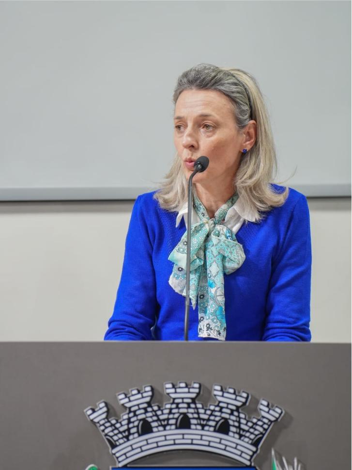 Nissandra alerta para gastos e cobra melhorias na saúde de Palotina