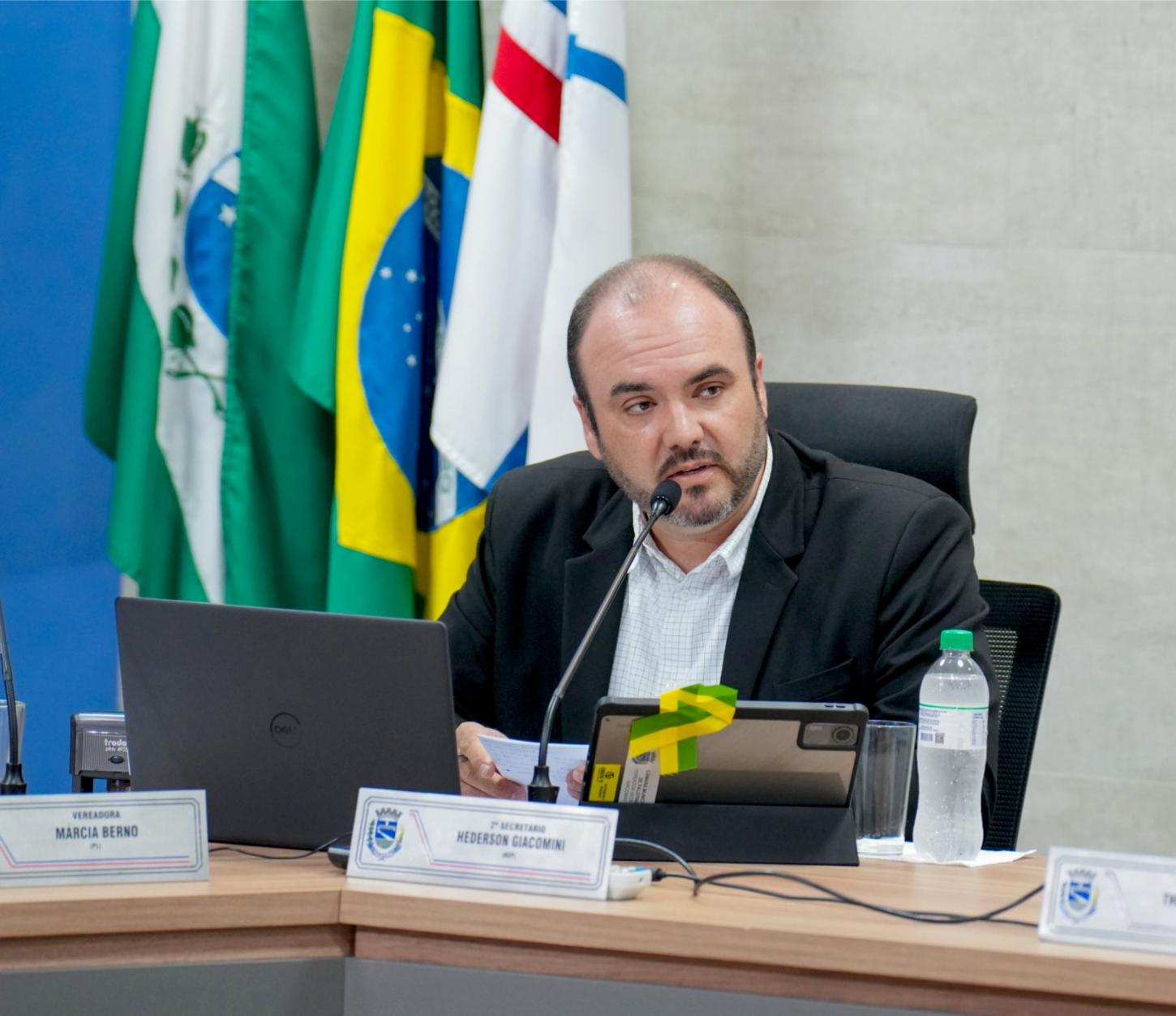 Vereador Giacomini compara valor de show com três realizados no passado