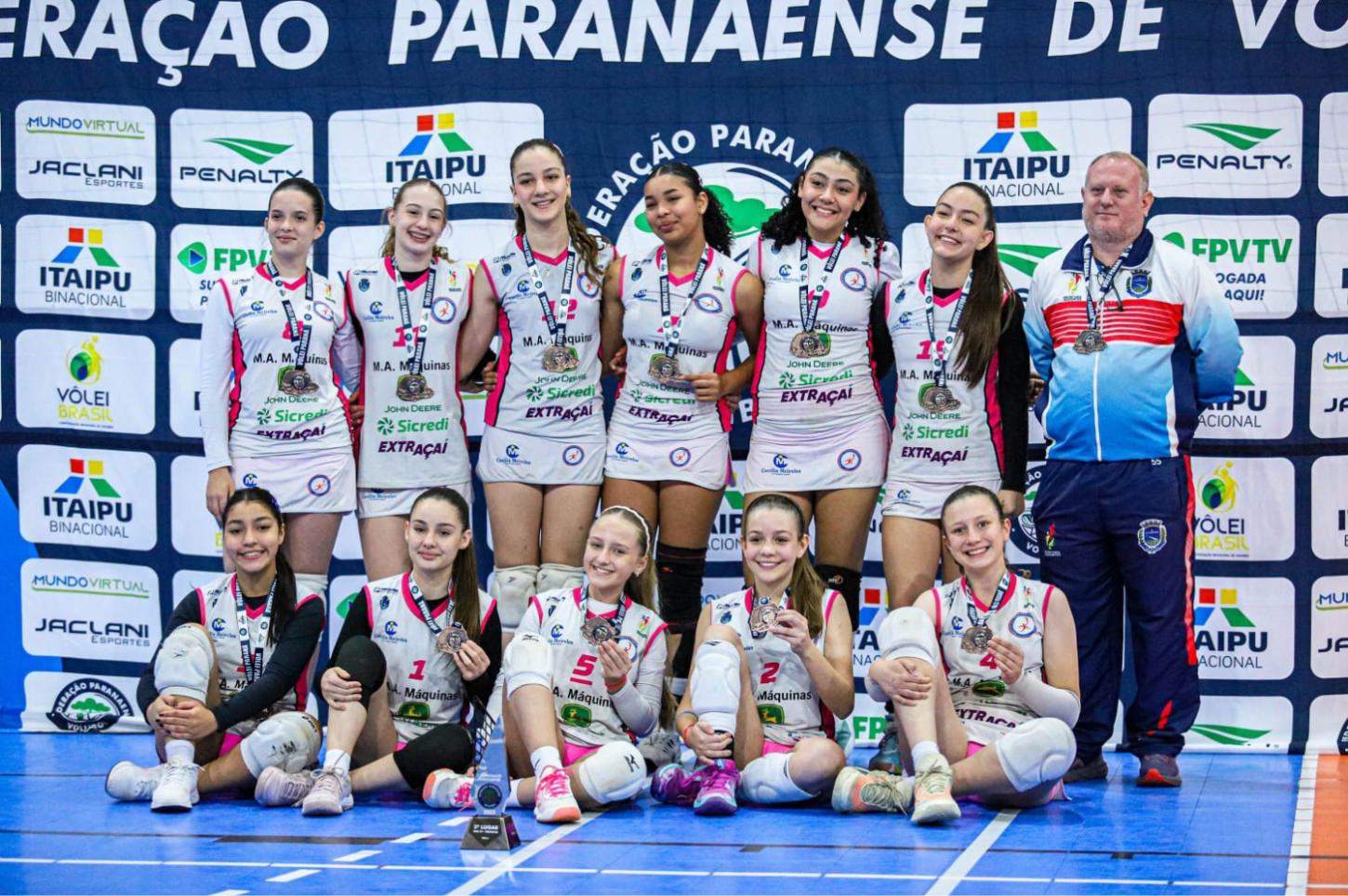 Vôlei feminino de Palotina conquista 3º lugar no Paranaense Sub-14 e encara novo desafio nacional