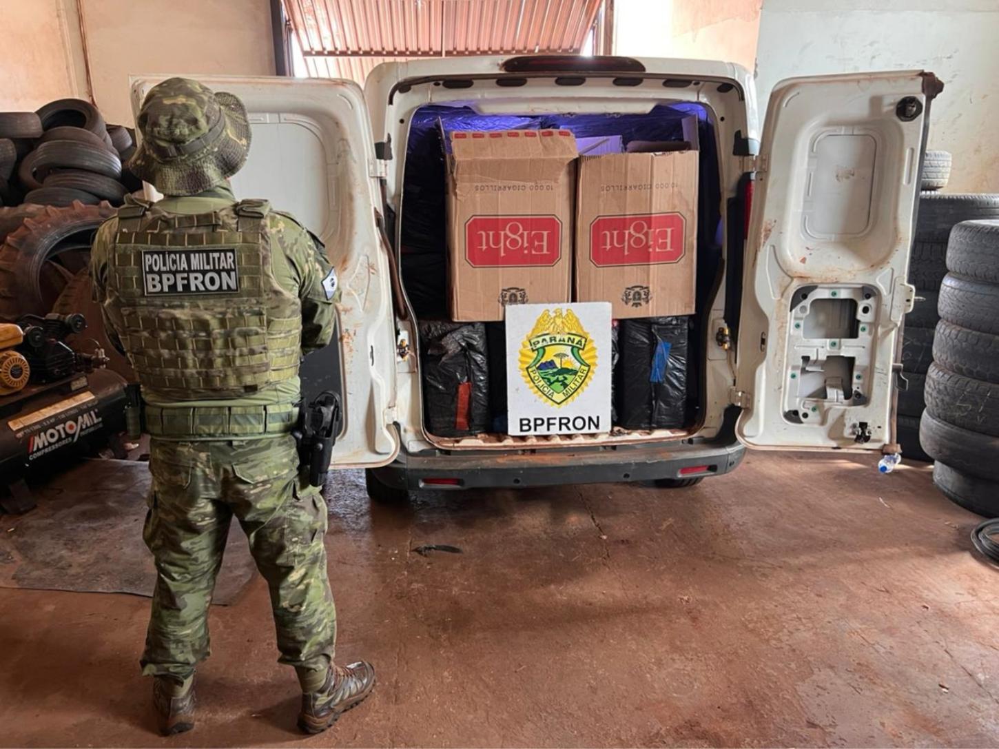 Polícia apreende depósito com 2 mil pacotes de cigarros contrabandeados