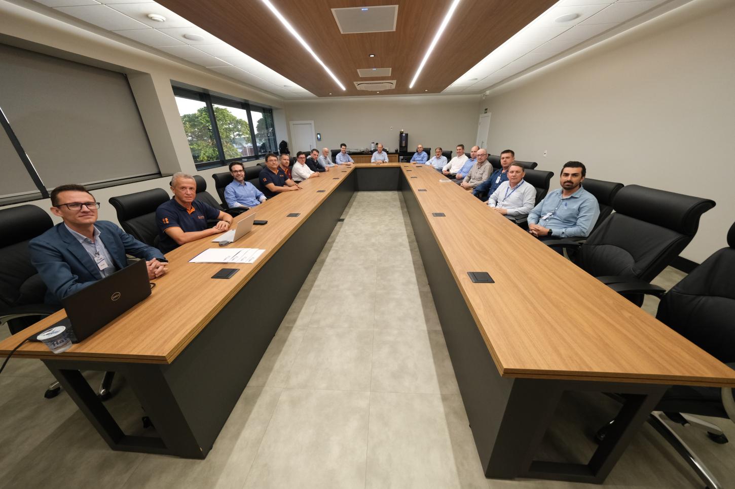 C.Vale apresenta à Copel suas demandas de energia elétrica