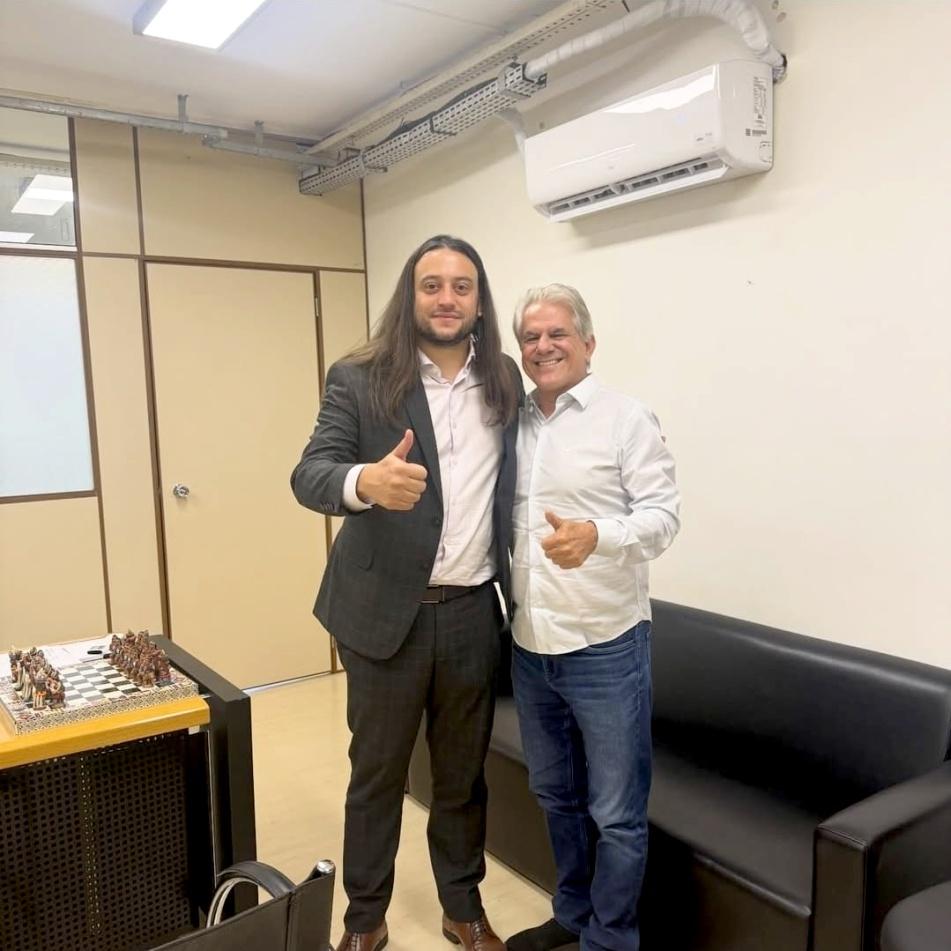 Luiz Ernesto cumpre agenda em Curitiba e acompanha o andamento de projetos