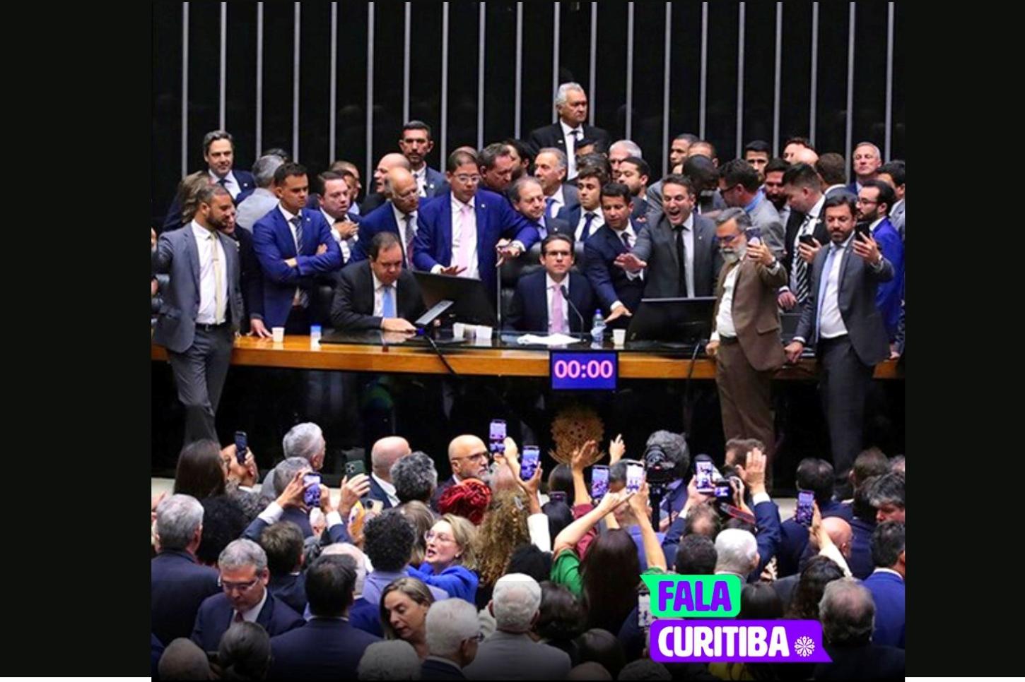 Paraná tem maioria da bancada federal apoiando a criação da CPI