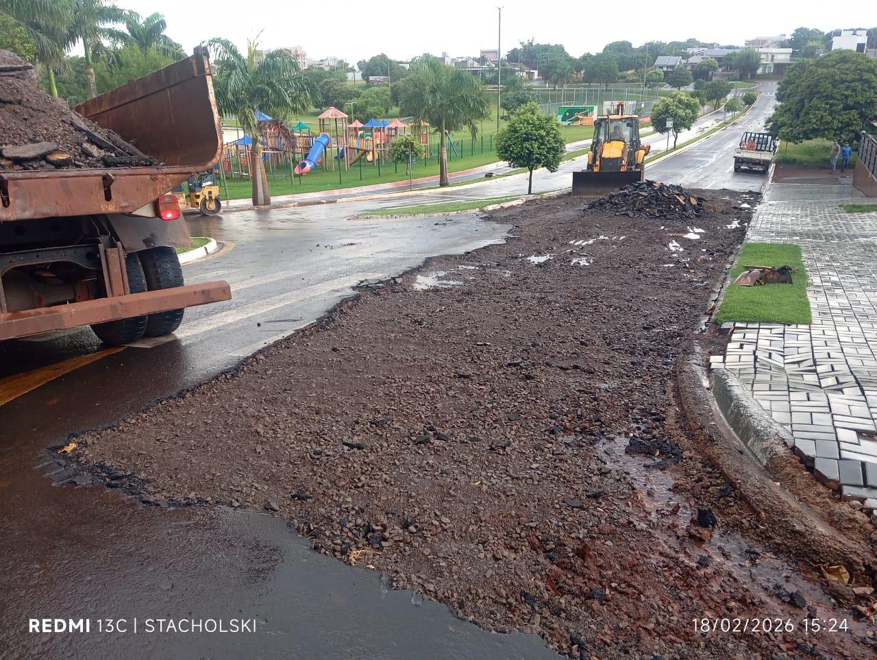 Rua em obras próximo ao Lago Municipal