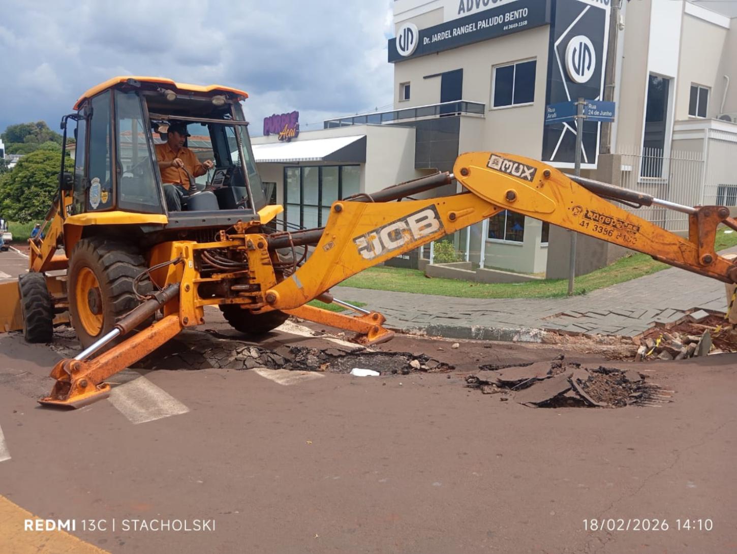 Prefeitura de Palotina inicia obras de restauração na Rua Arati, próximo ao Lago Municipal