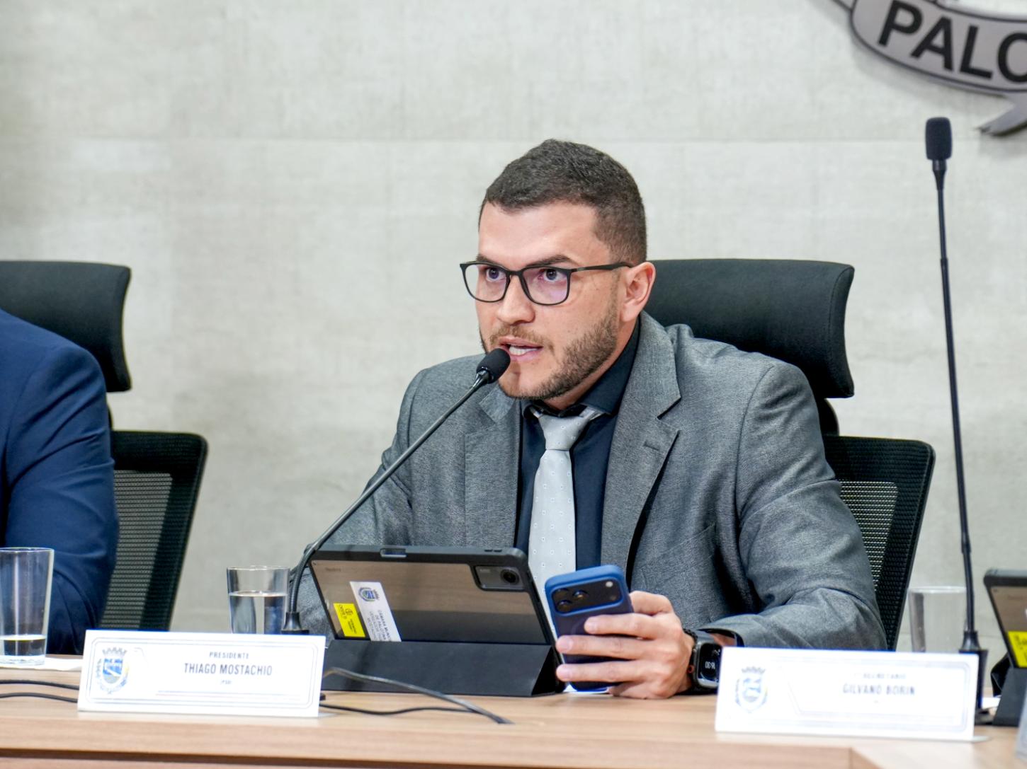 Presidente da Câmara de Palotina cobra informações do Executivo