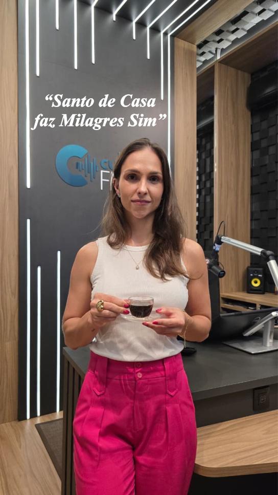 Luana Barbacovi será a voz e o rosto do novo programa “Santo de Casa faz Milagres Sim”, que estreia no dia 6 de abril na Rádio Cultura FM 90.1