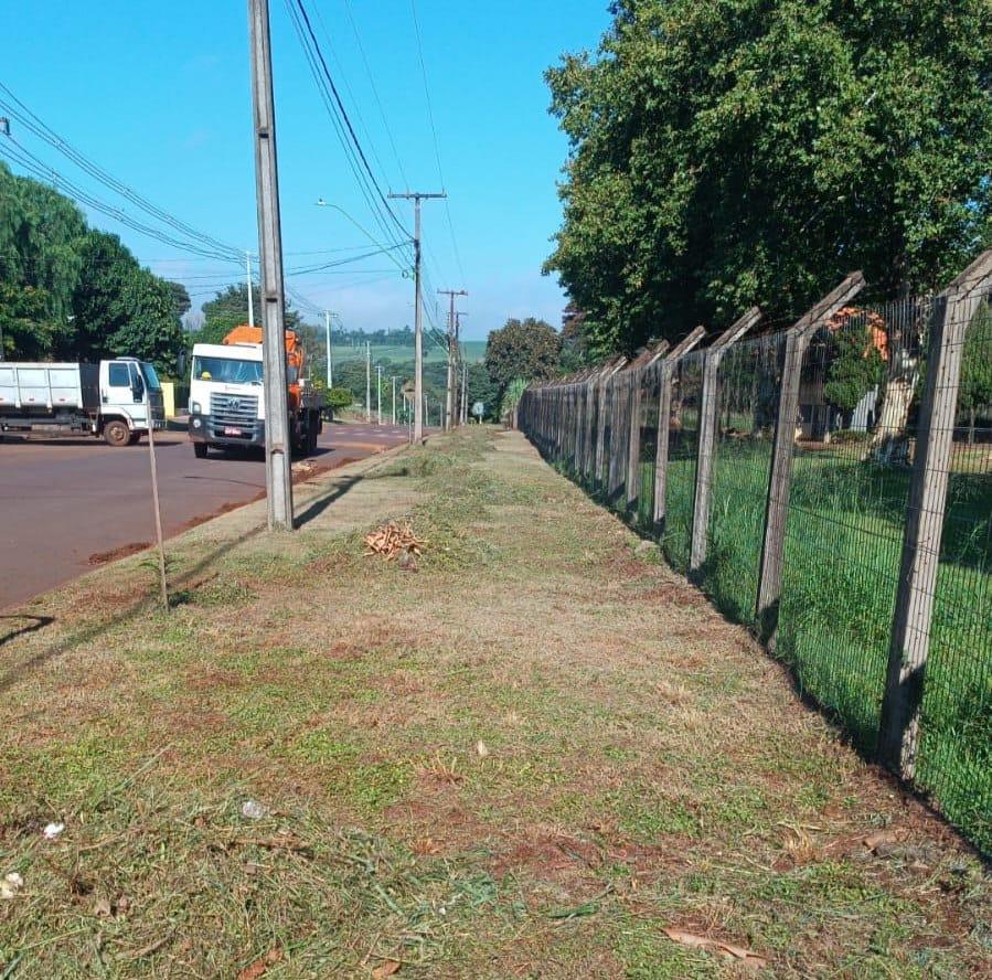 Prefeitura realiza melhorias e limpeza na área da Afitra e entorno