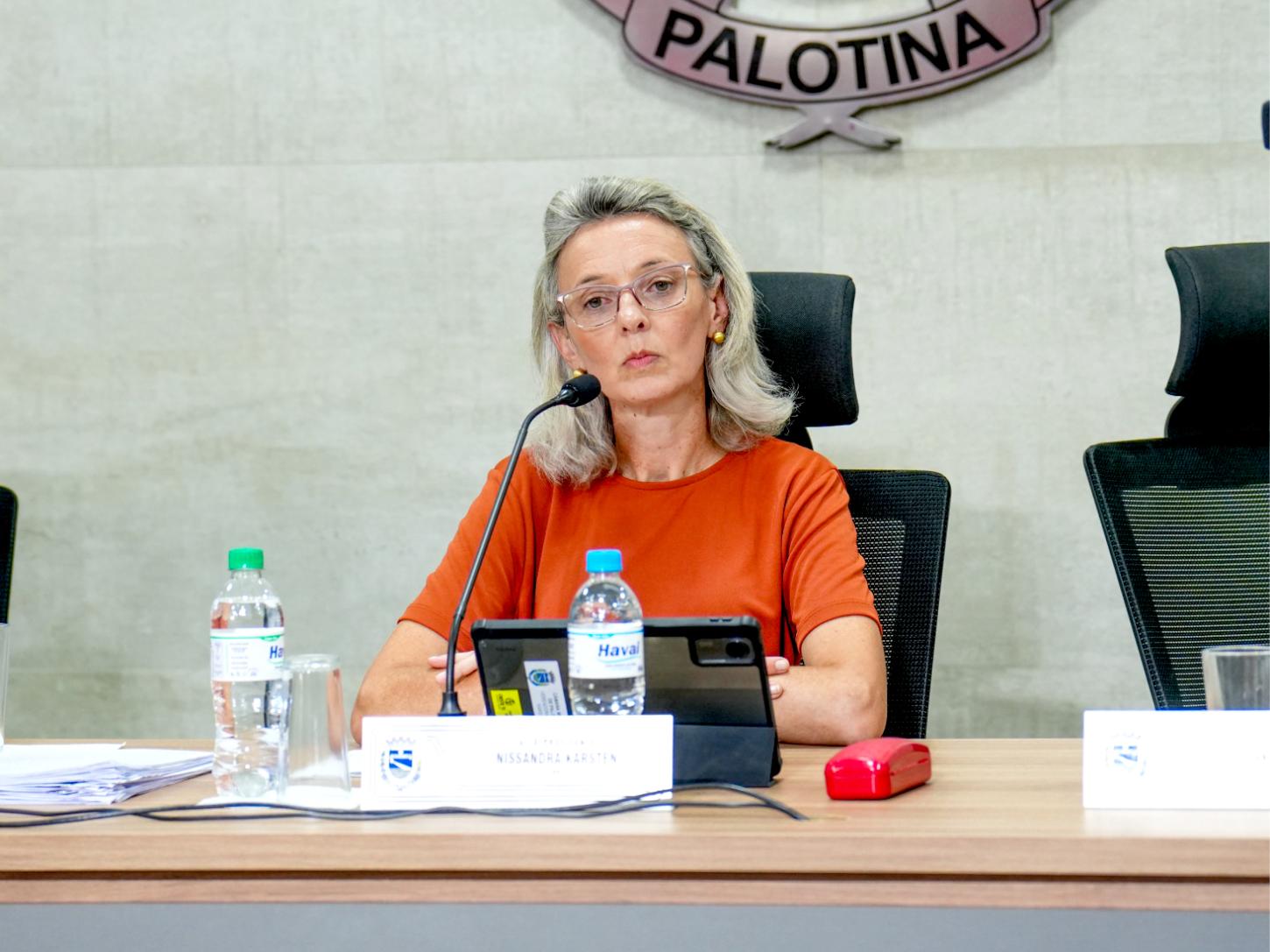 Sessão ordinária marca a primeira presidência feminina na Câmara de Palotina