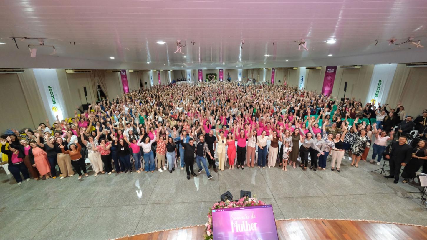 Cerca de mil mulheres participaram do 26º Seminário da Mulher da C.Vale, em Palotina, marcado por emoção, aprendizado e valorização das atitudes do dia a dia