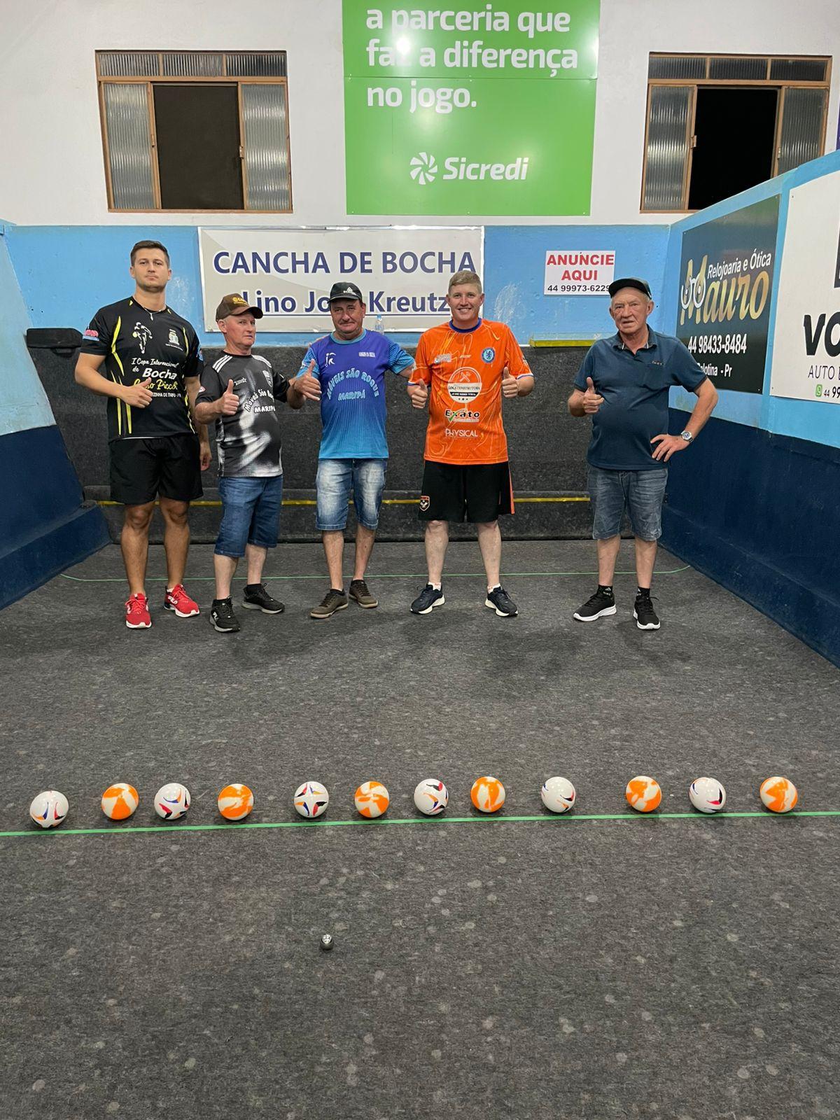 20º Jogos Abertos de Maripá: A bocha deu o pontapé inicial! 🎳 Clube Crema vence por 3 a 0 e mostra favoritismo na competição.
