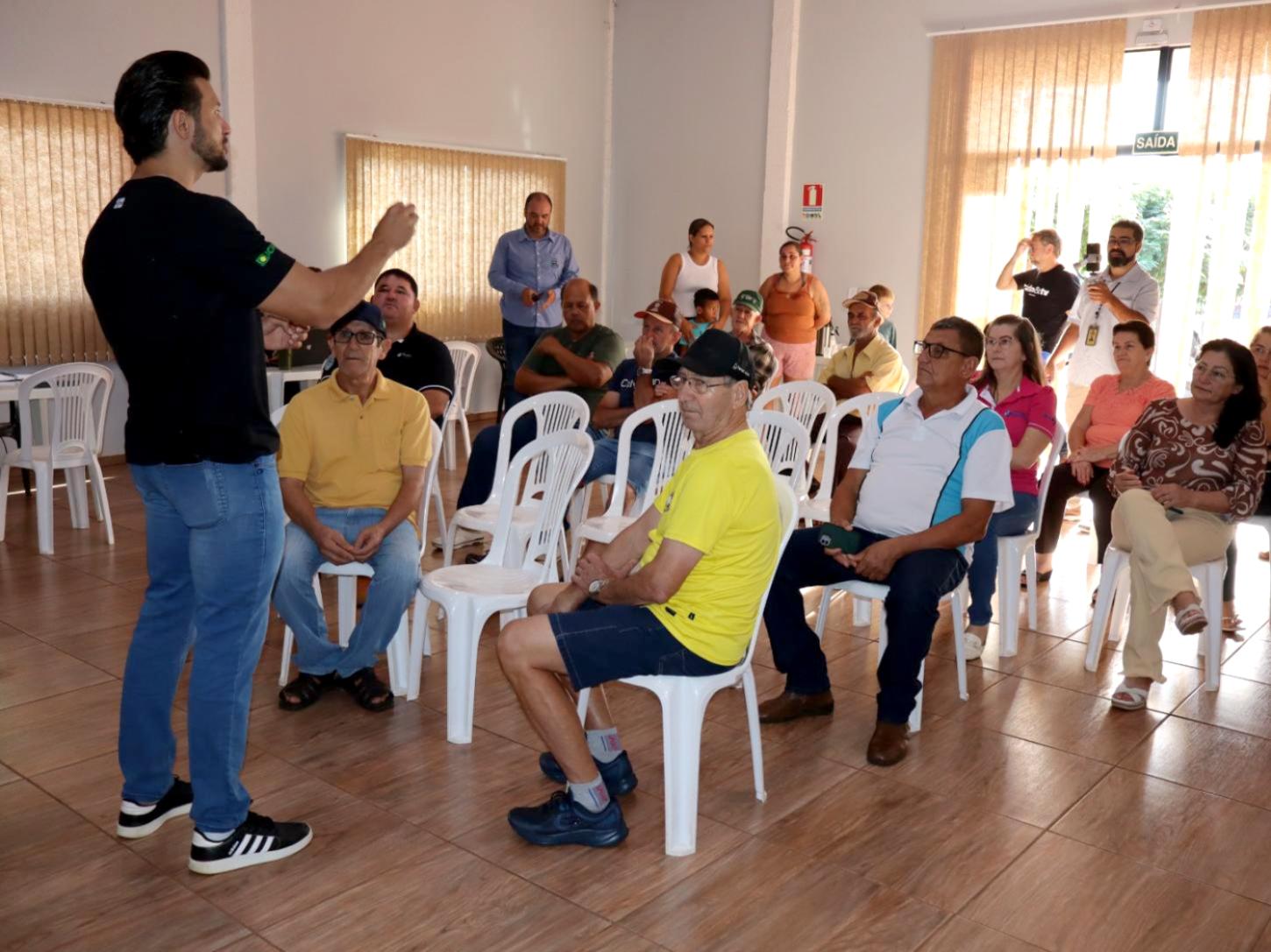 1ª edição do programa Palotina em Ação foi realizada no Distrito de São Camilo com sucesso