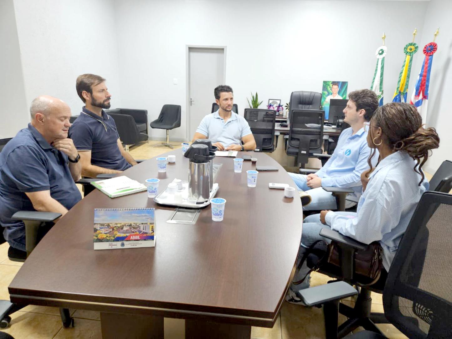 Prefeito de Palotina recebe COJEP para planejar Feirão do Imposto 2026