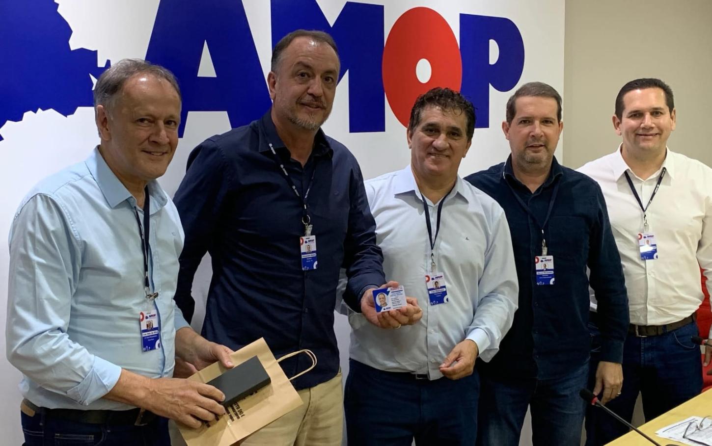 AMOP inicia nova gestão com união entre prefeitos e foco no desenvolvimento regional
