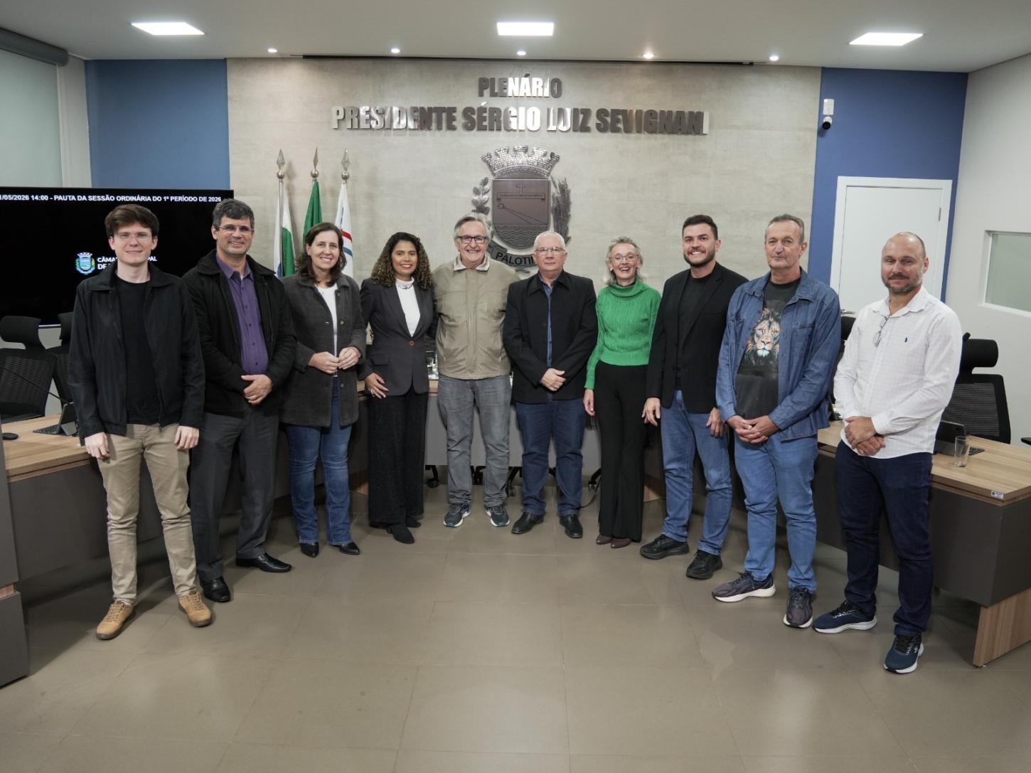 Câmara de Palotina homenageia os 25 anos do Jornal Folha da Terra