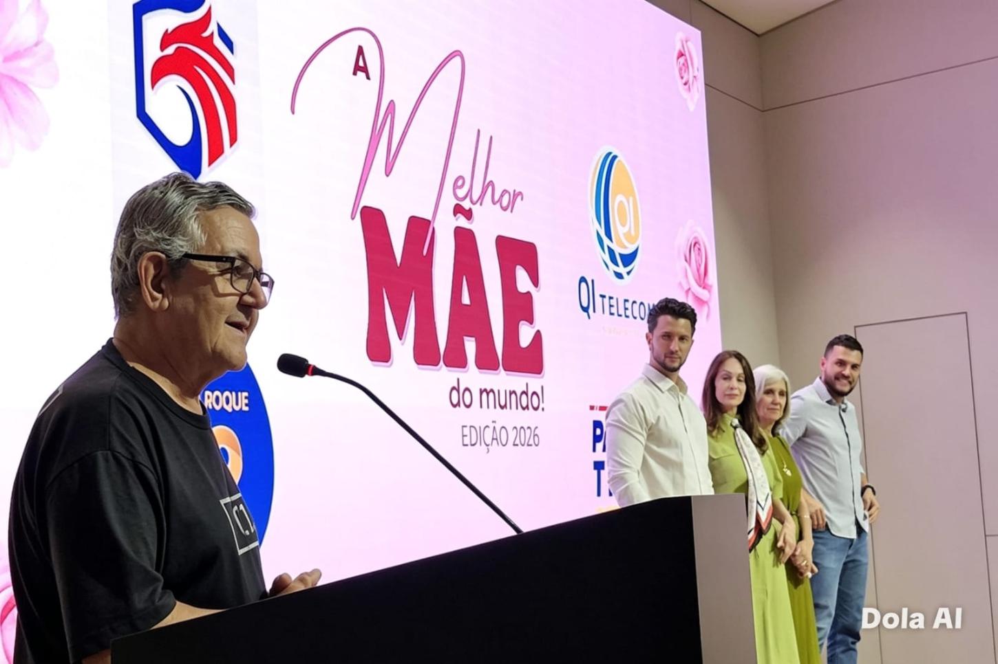 Concurso A Melhor Mãe do Mundo emociona Palotina na noite de premiação