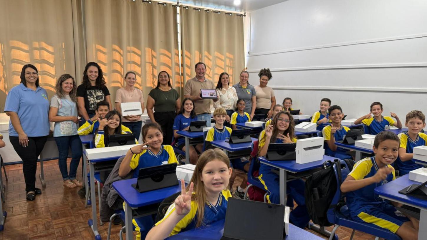 Educação: Maripá entrega tablets e amplia tecnologia nas escolas