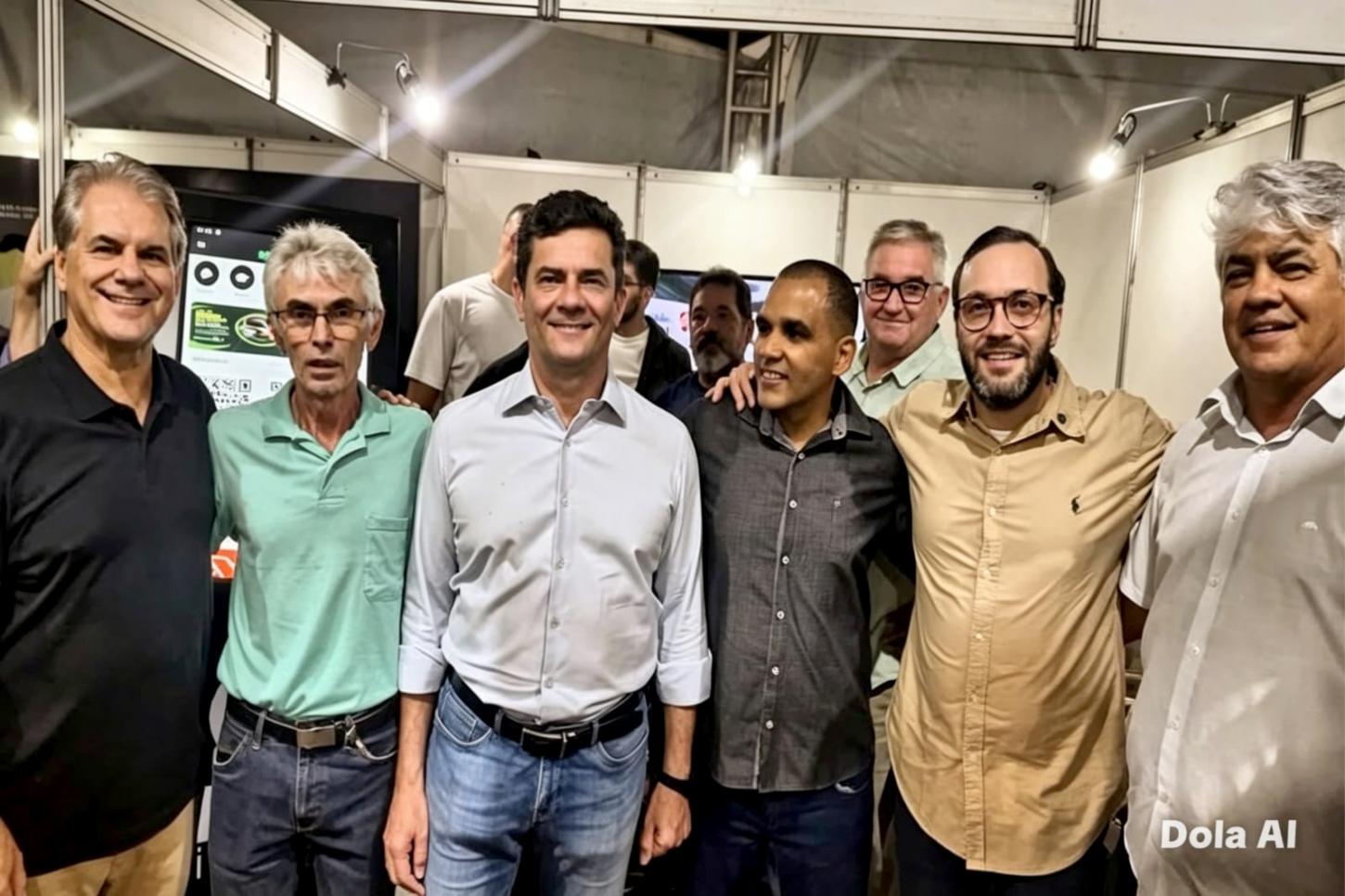 Luiz Ernesto participa da Festa das Nações em Guaíra