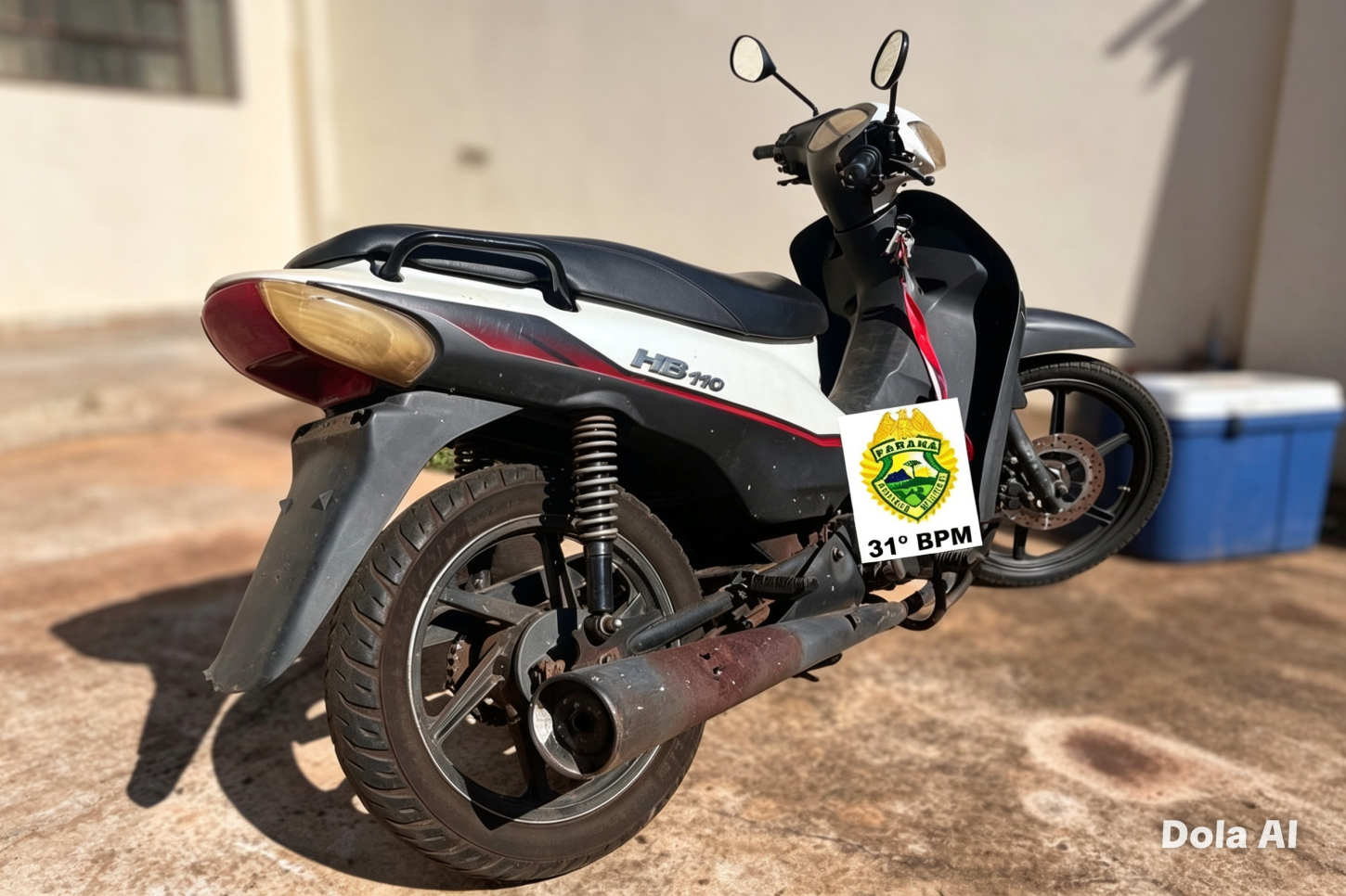 Motocicleta sem placa é apreendida pela PM durante patrulhamento