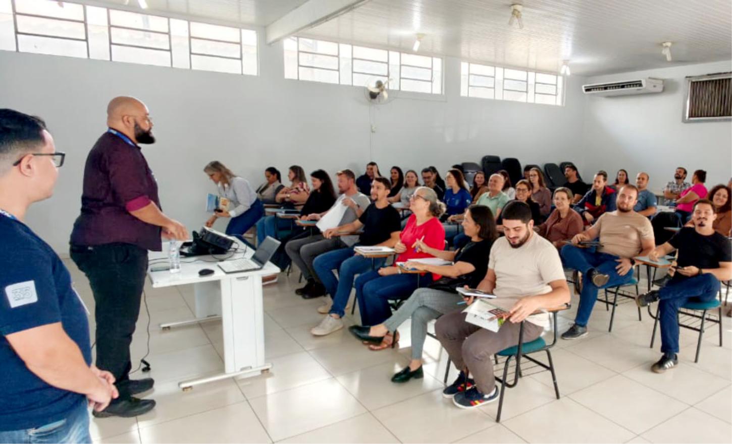 Servidores municiais de Palotina durante capacitação nesta semana
