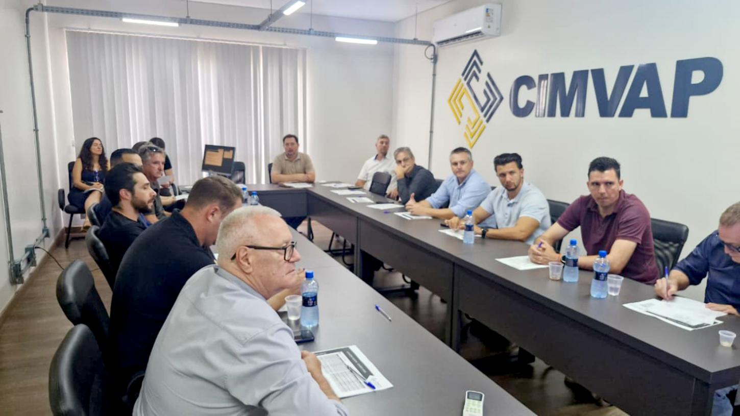 Lideranças municipais da região Oeste discutiram projetos e ações conjuntas entre os municípios consorciados