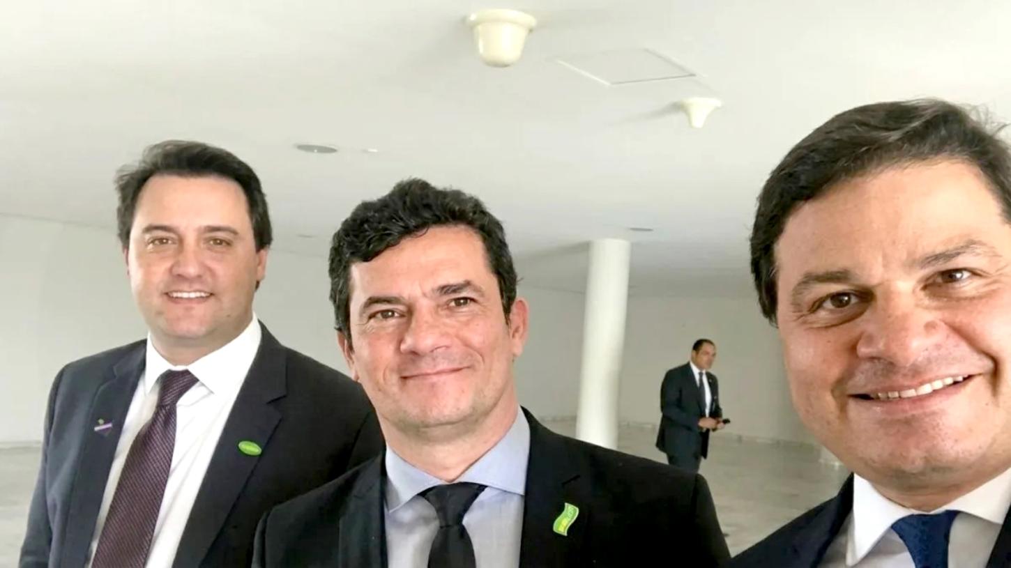 Sergio Moro lidera pesquisa ao governo do Paraná, enquanto cenário eleitoral movimenta articulações entre pré-candidatos