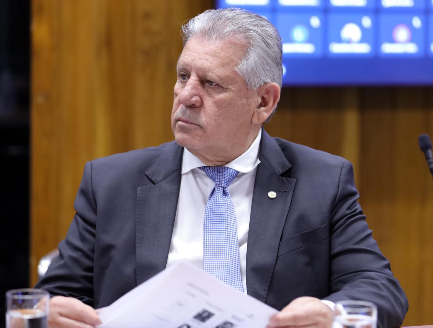 Sperafico assina PEC que propõe redução da maioridade penal em crimes hediondos
