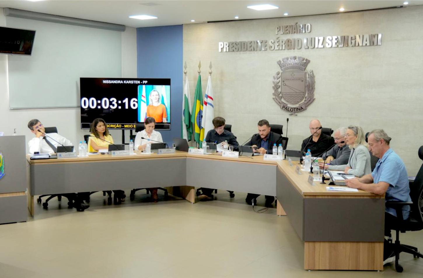 Vereadores liberam R$ 450 mil para Expo 2026 e aprova projetos sociais