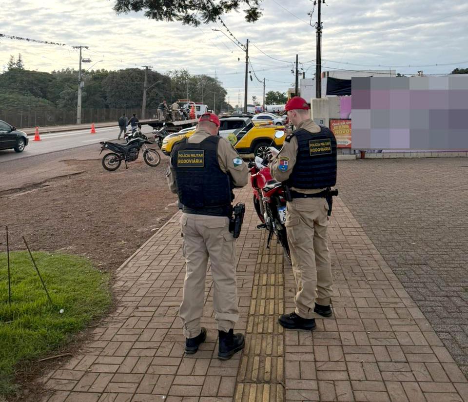 Operação da Polícia Rodoviária Estadual na PR-317, em Toledo, identificou 17 condutores com pendências na habilitação