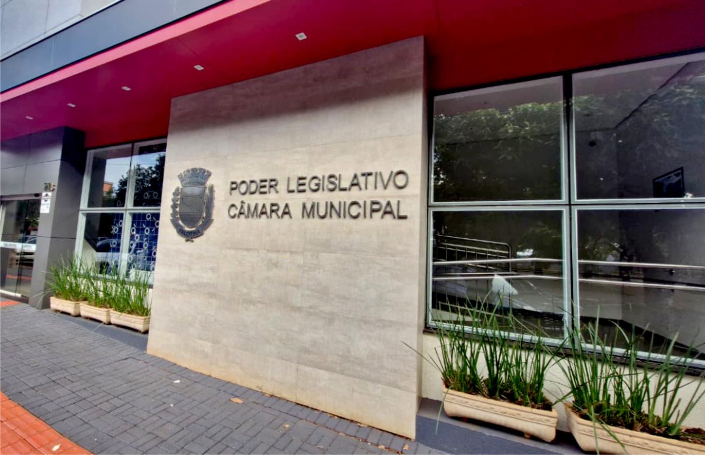 A Câmara Municipal de Palotina transferiu a sessão ordinária que aconteceria na segunda-feira (29) para terça-feira (30), às 14h