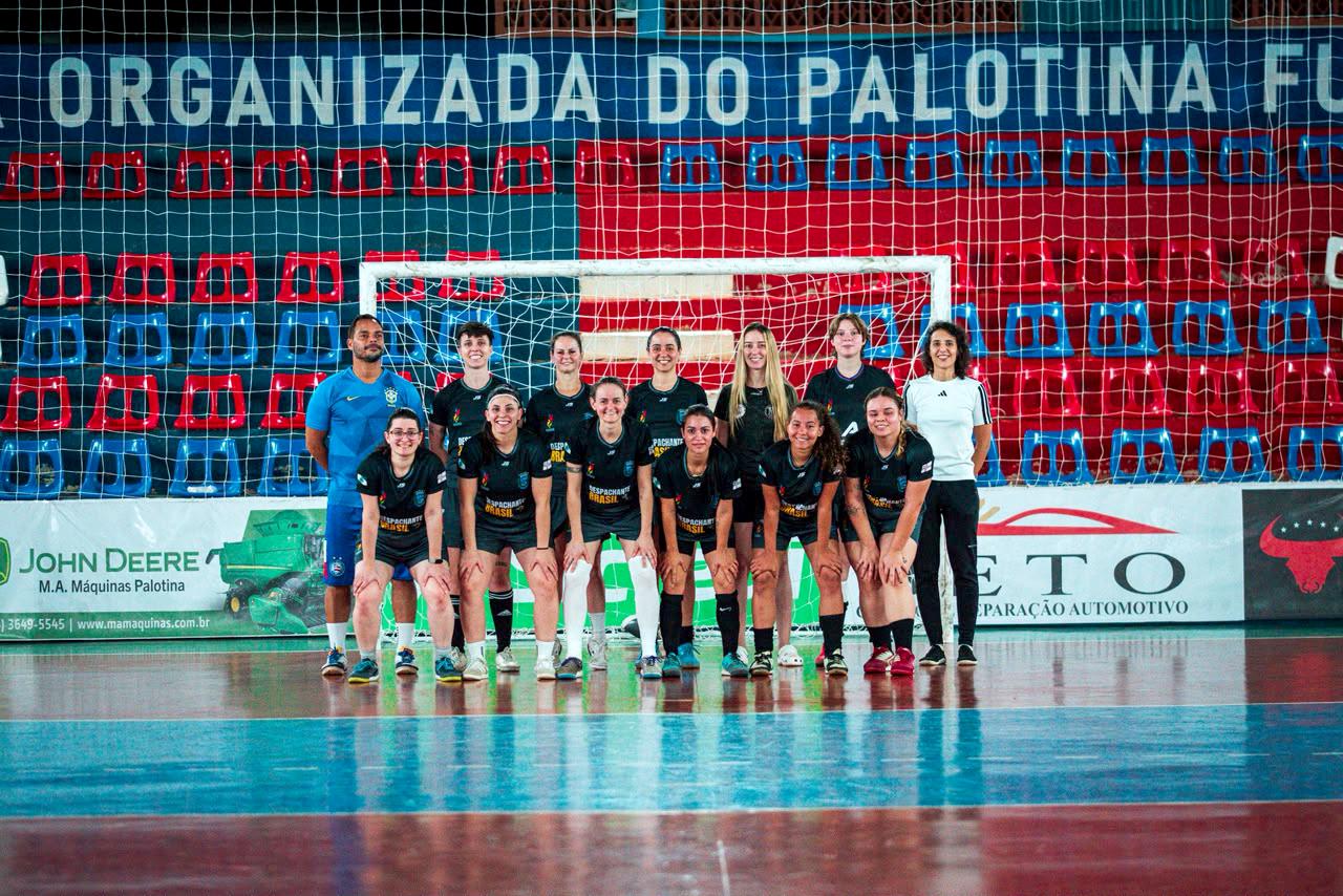 A equipe de futsal feminino de Palotina está pronta para iniciar sua caminhada na Copa Amop de Futsal Feminino 2026
