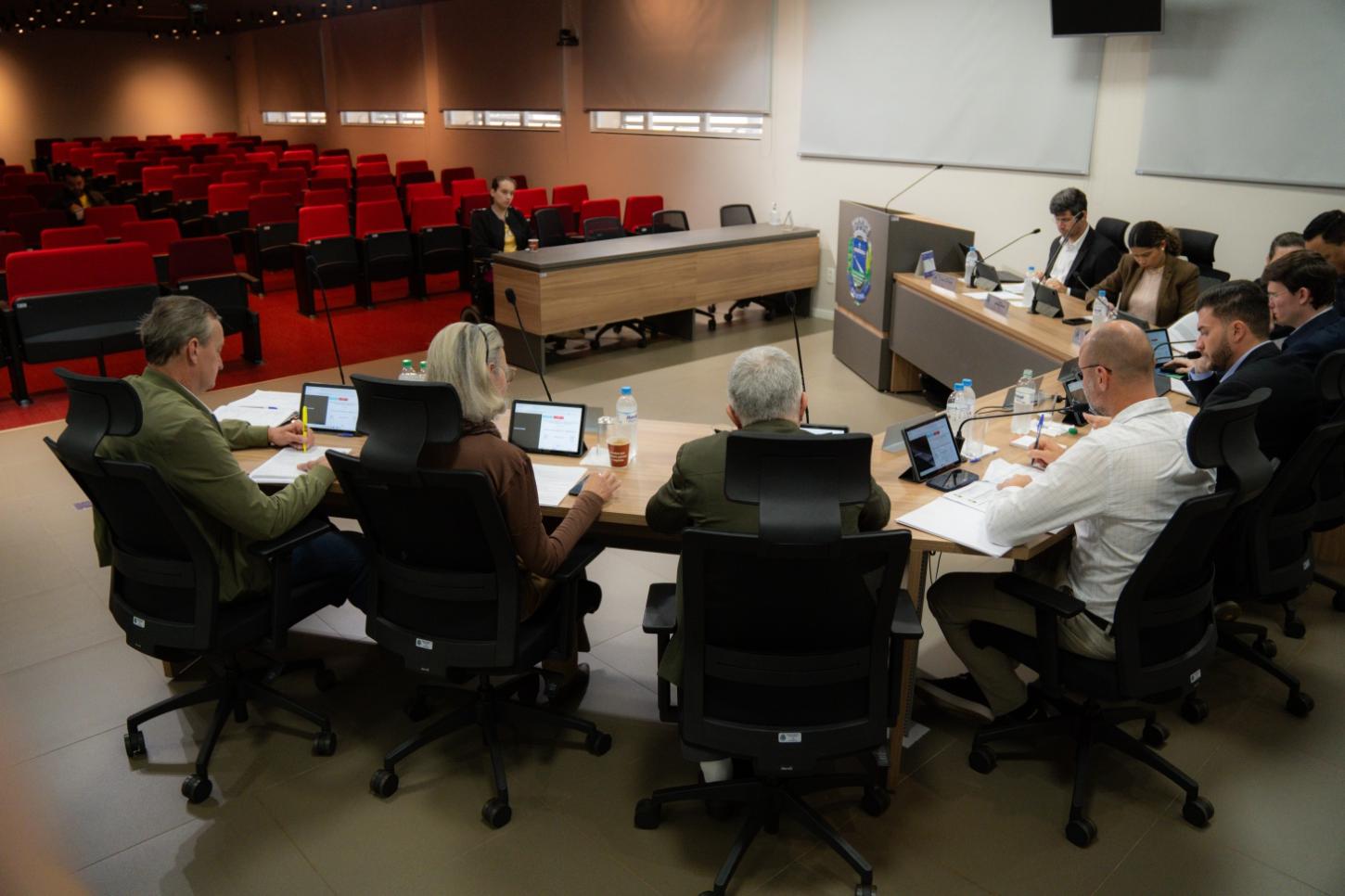 Em duas sessões extraordinárias realizadas na quinta-feira (16) e nesta sexta-feira (17), os vereadores de Palotina aprovaram um importante pacote de projetos para o município