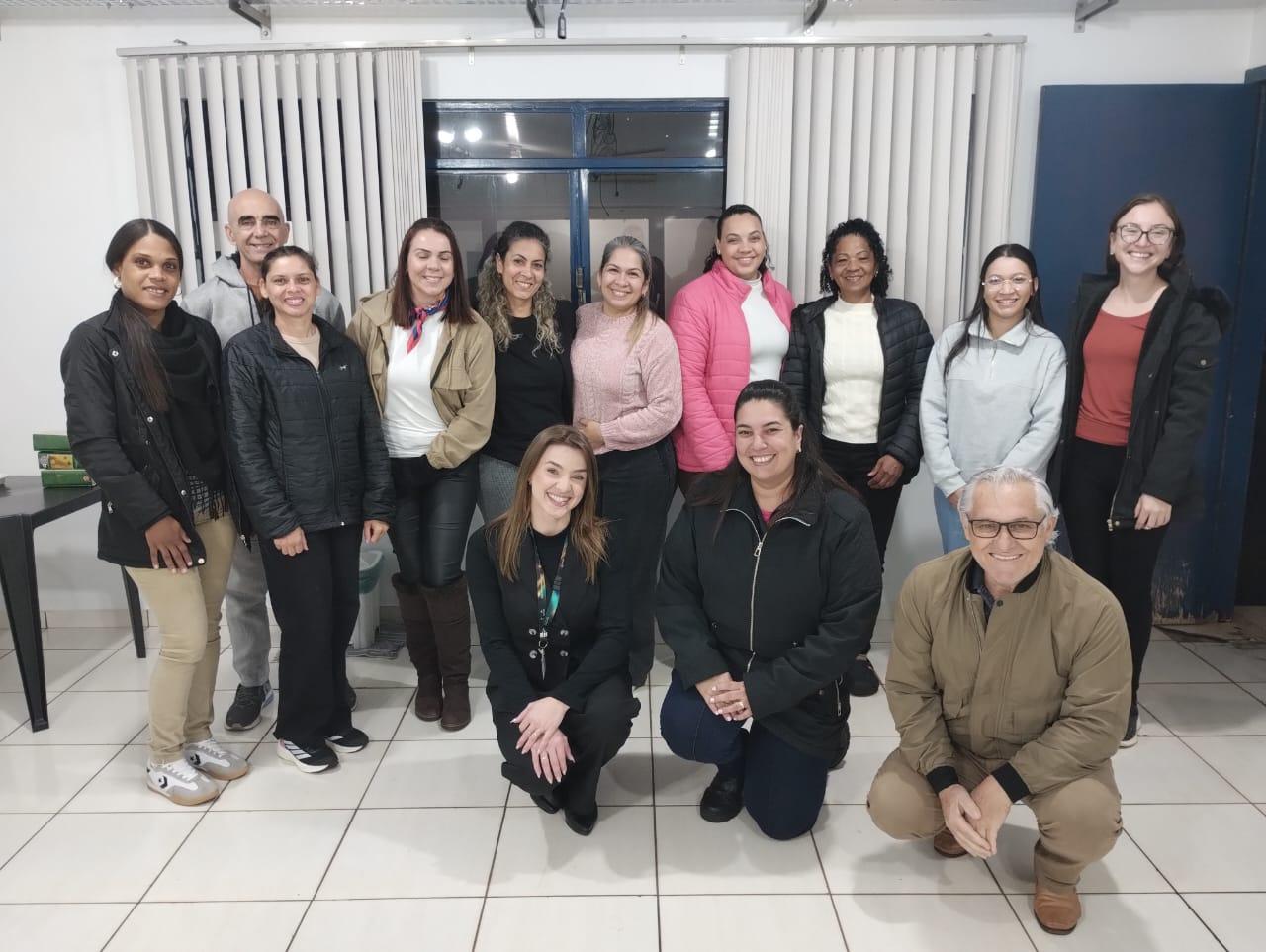 Oficina de Corte de Cabelo começou na Faculdade do Trabalhador de Palotina com 20 alunos e reforça a qualificação profissional no setor da beleza em parceria com o SENAC (Foto: Assessoria – Prefeitura)